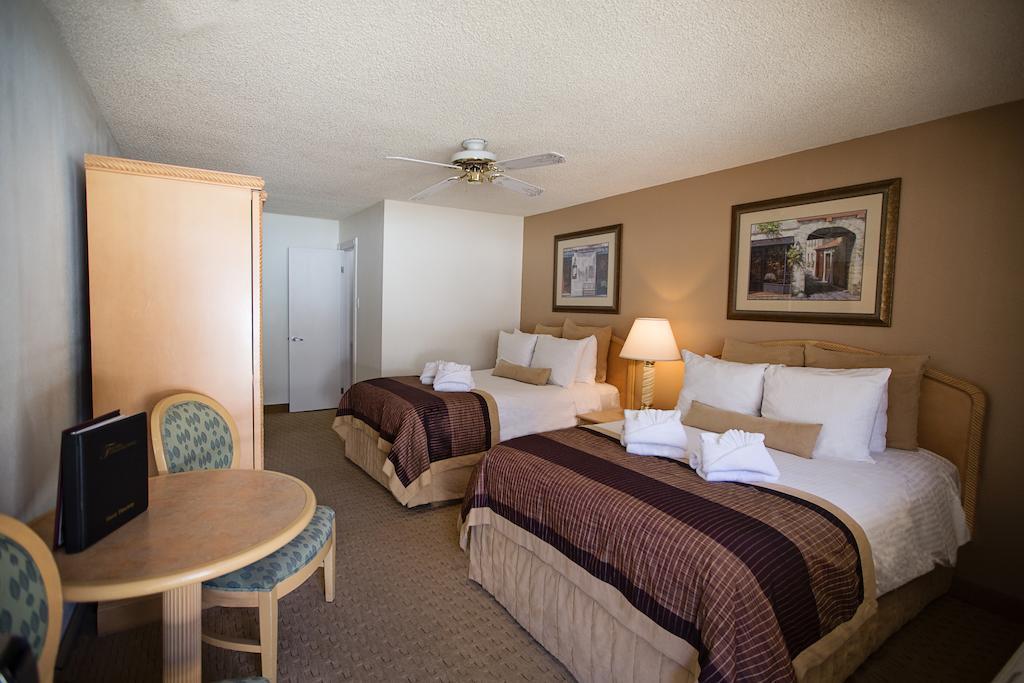Twin Peaks & Hot Springs 3*