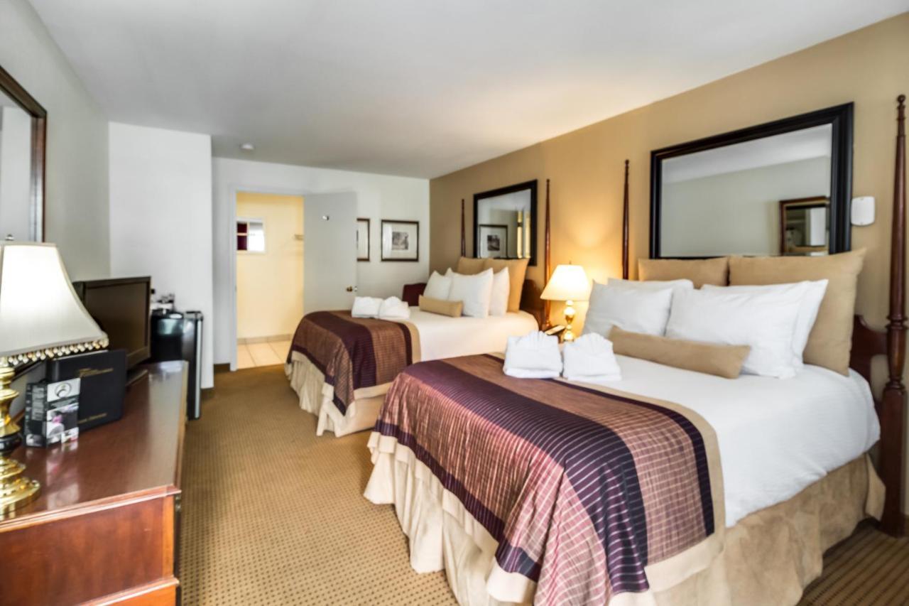 Hotel Twin Peaks & Hot Springs 3*